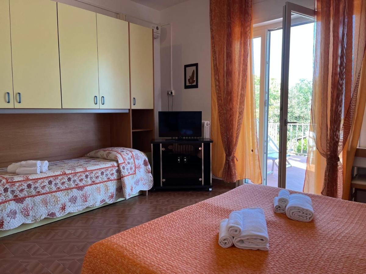 Hotel Ellymar Vada Εξωτερικό φωτογραφία